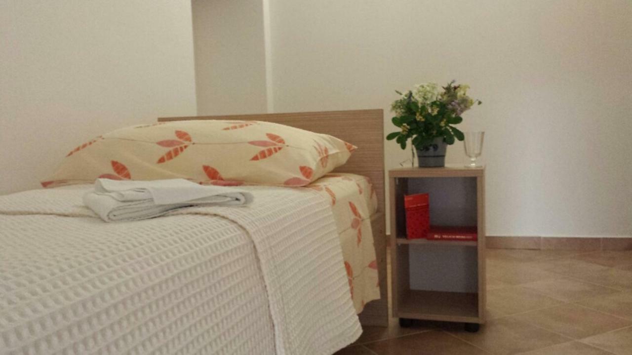 Apartment Vedran - Brsec Old Town Zewnętrze zdjęcie
